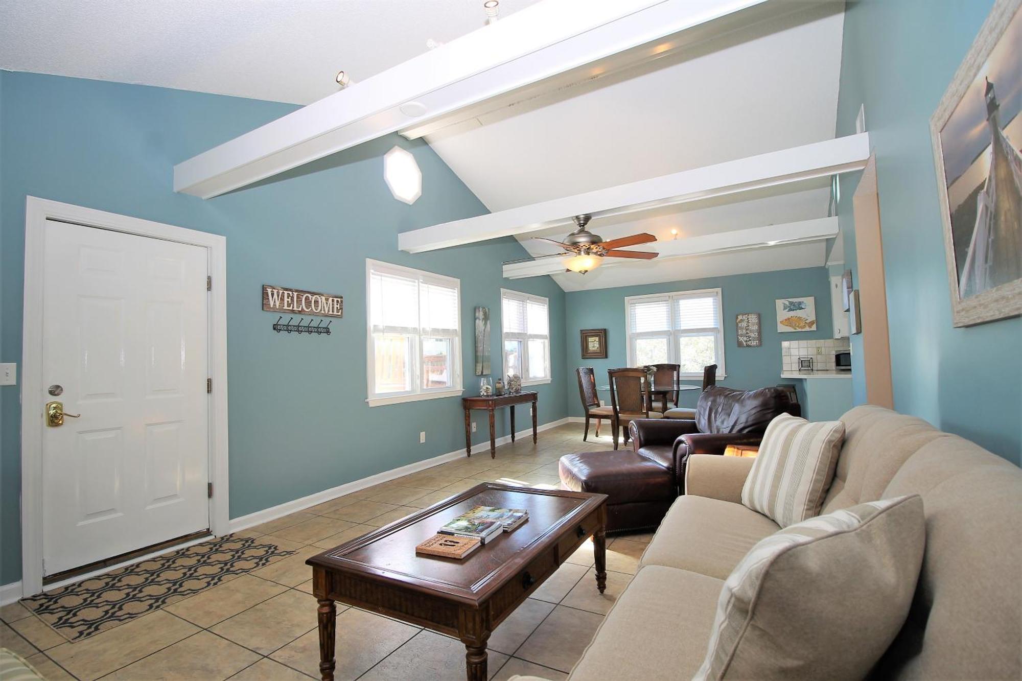 Salty Shack Unit C - Salty Shack - Dog Friendly Home - Across From The Beach - Central Location! Folly Beach Værelse billede